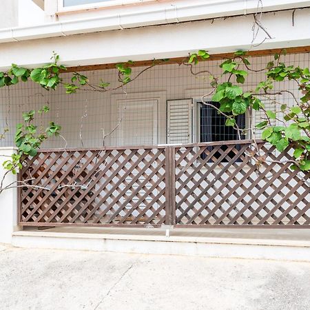 Feather Studio Apartment - Free Private Parking - Self Check-In ドゥブロブニク エクステリア 写真