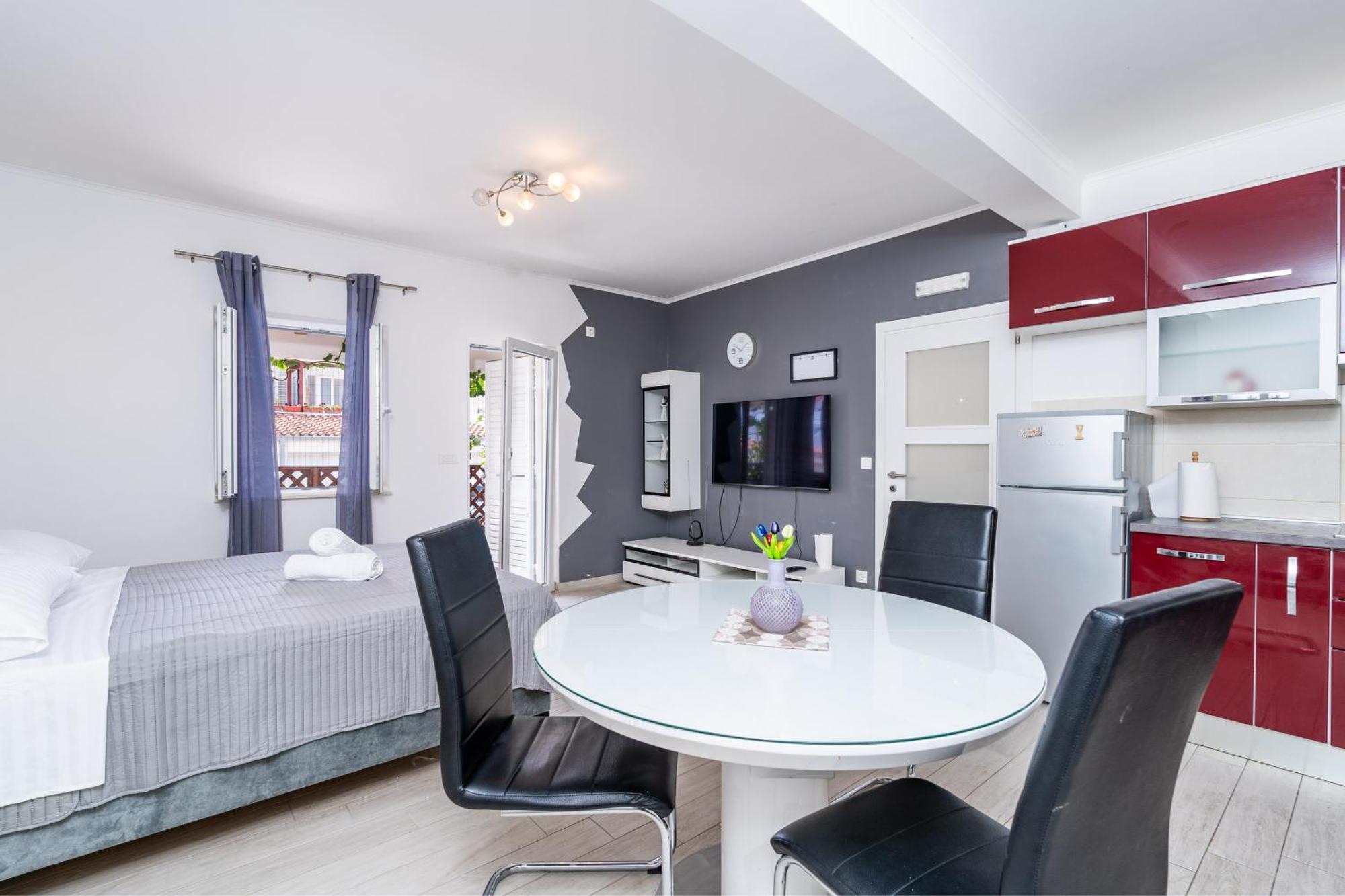 Feather Studio Apartment - Free Private Parking - Self Check-In ドゥブロブニク エクステリア 写真